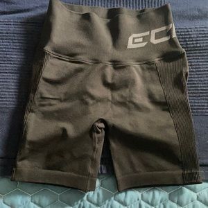 Echt arise scrunch shorts